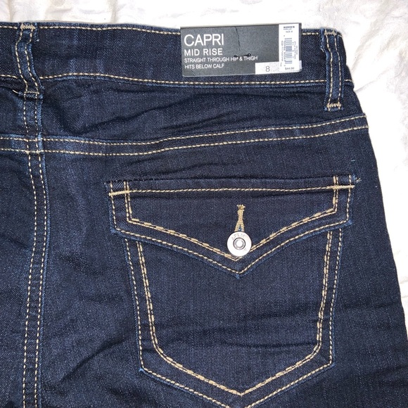 jean capris - Picture 2 of 3